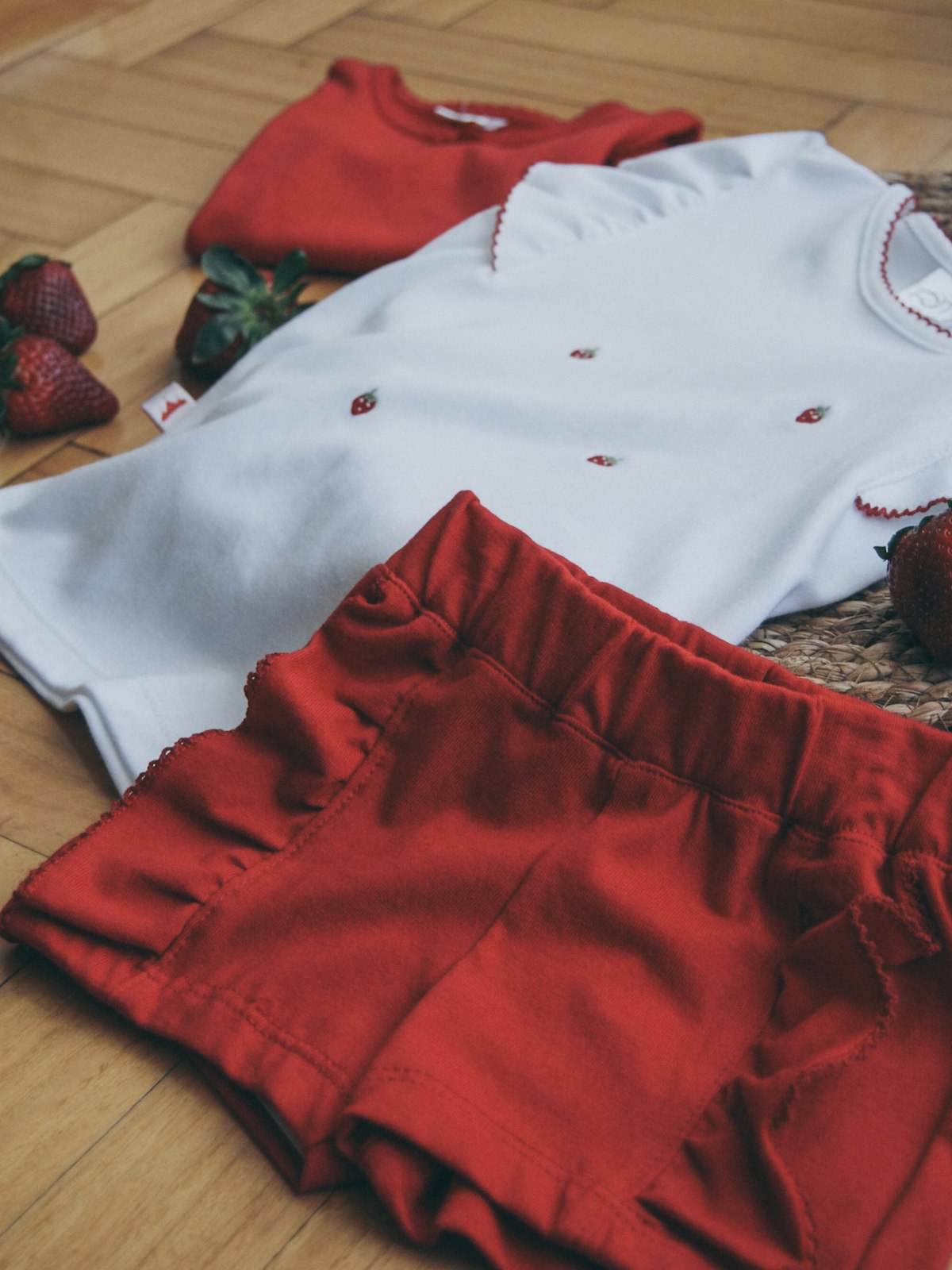Stripe Shorts in red